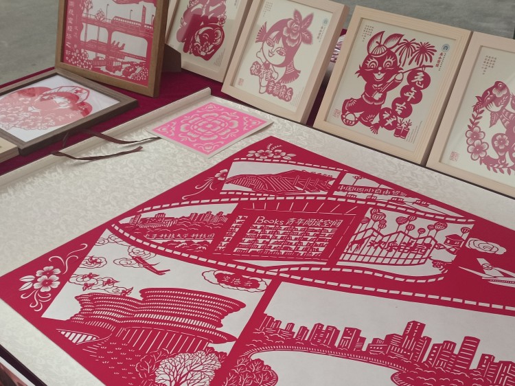 卯兔接福鬧元宵，遺風(fēng)佳韻匯佳節(jié)