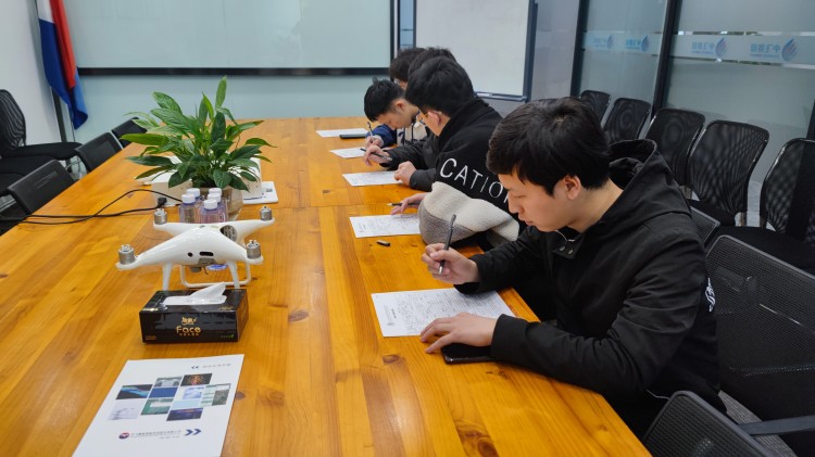 就業(yè)難度更升級!成都新華高級技工學(xué)校就業(yè)再爭潮頭