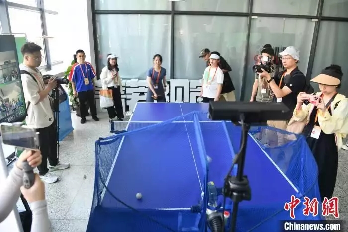 成都大運會＂機器人總動員”