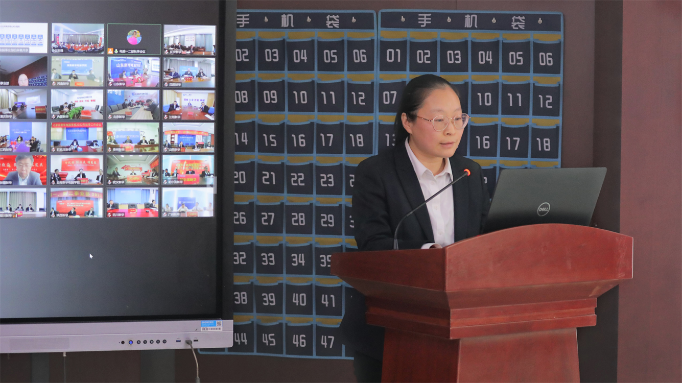 匯聚全國名師 實戰(zhàn)練兵分享 新華名師巡講開啟暑期全員“充電”模式