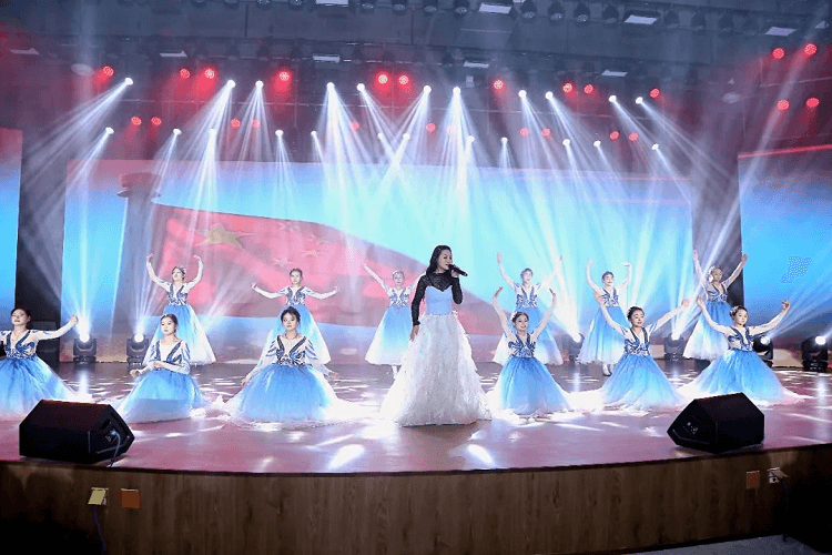 邀請賽在我校圓滿閉幕，新華學子勇奪佳績