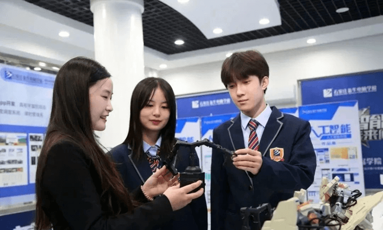 為什么要選擇春季入學?春季班有哪些優勢?