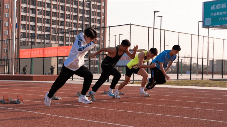 孩子不想上學，選擇打工還是來成都新華學技術