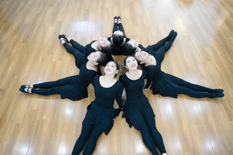 孩子不想上學，選擇打工還是來成都新華學技術