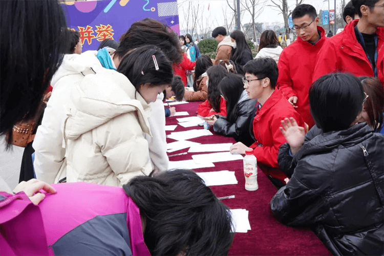 五育并舉,社彩紛呈|成都新華社團招新啦！