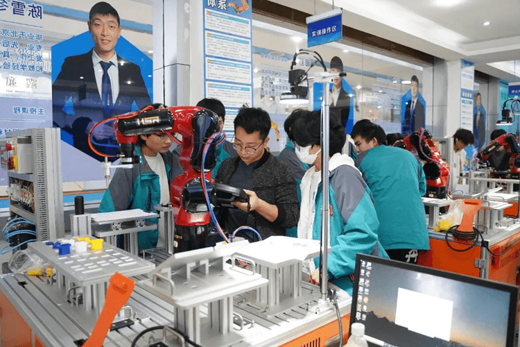 初高中擇校咨詢會，專家坐鎮，精準答疑