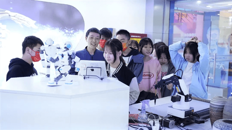 擇校關鍵詞:“到校、實地、考察”,請記住