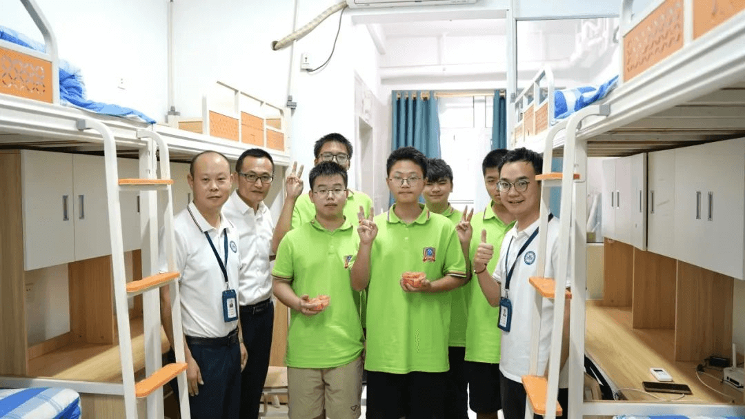 初入新華的他們，在學校學習生活怎么樣？