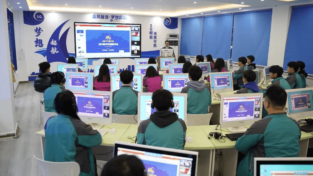 親愛的同學(xué)們，國(guó)慶假期歸來(lái)，這些話想對(duì)你說(shuō)