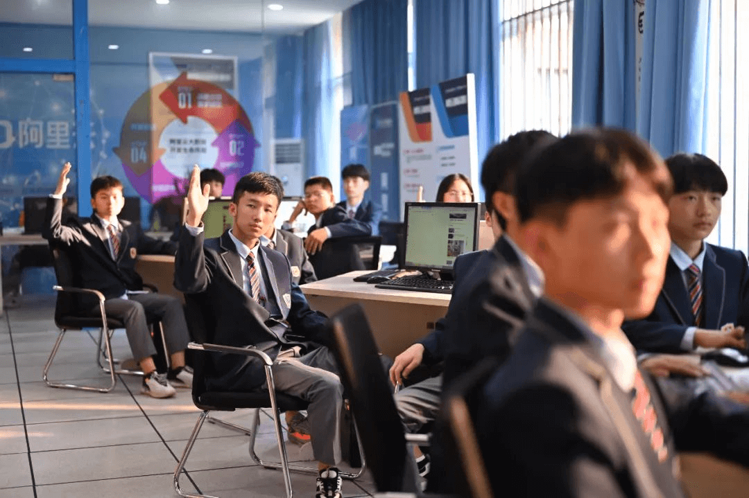 中考只剩三個(gè)月，平時(shí)成績不理想的初中生應(yīng)該何去何從